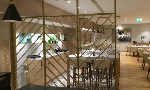 privacy screen for intercontinental hotel